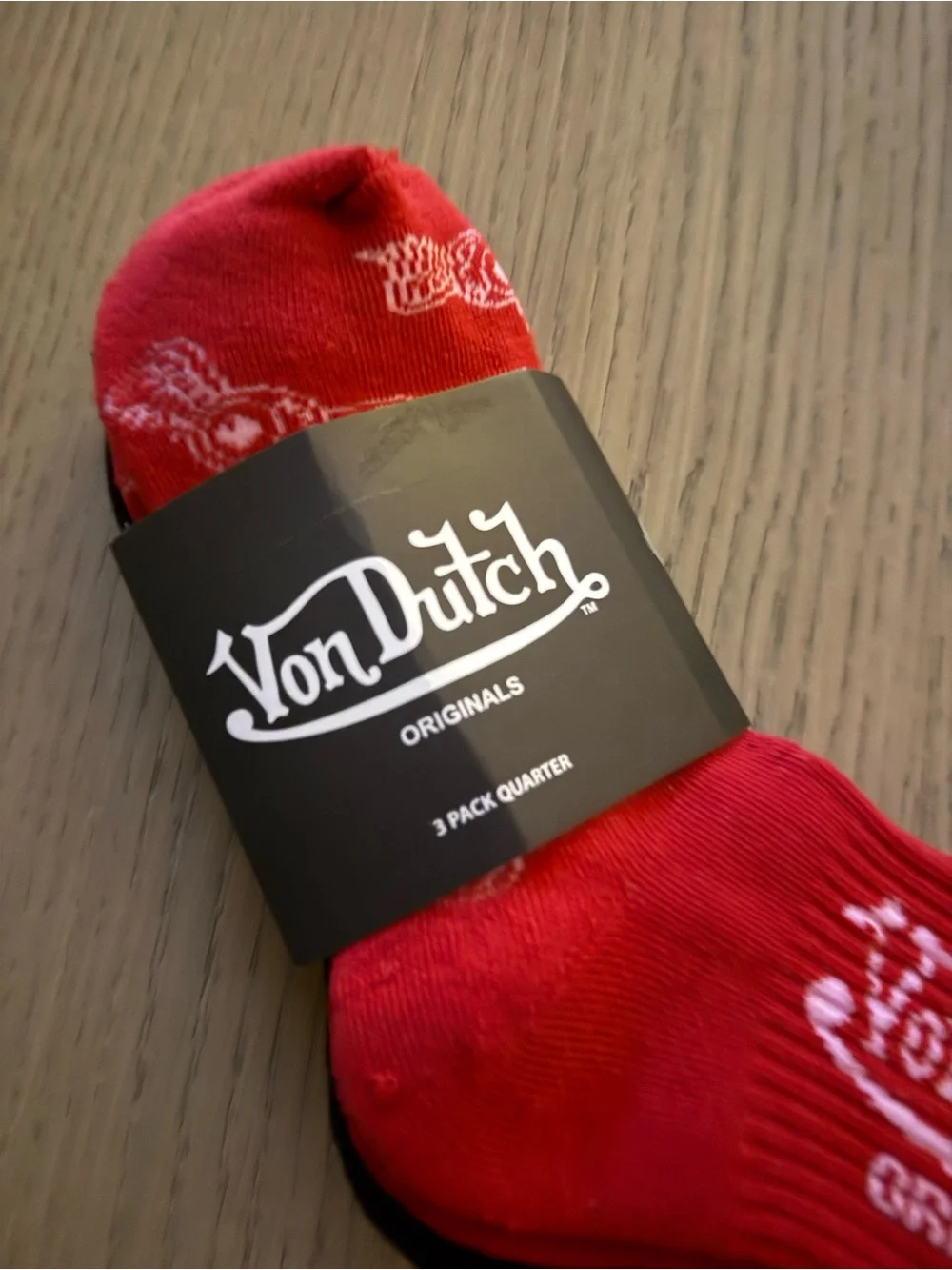 Von Dutch 3 pack of Quarter Socks Brand new pink black and red